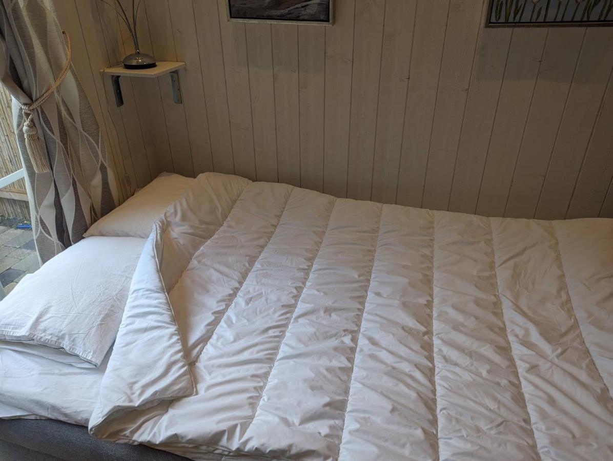Cute Little Cottage In Hoellviken Bagian luar foto