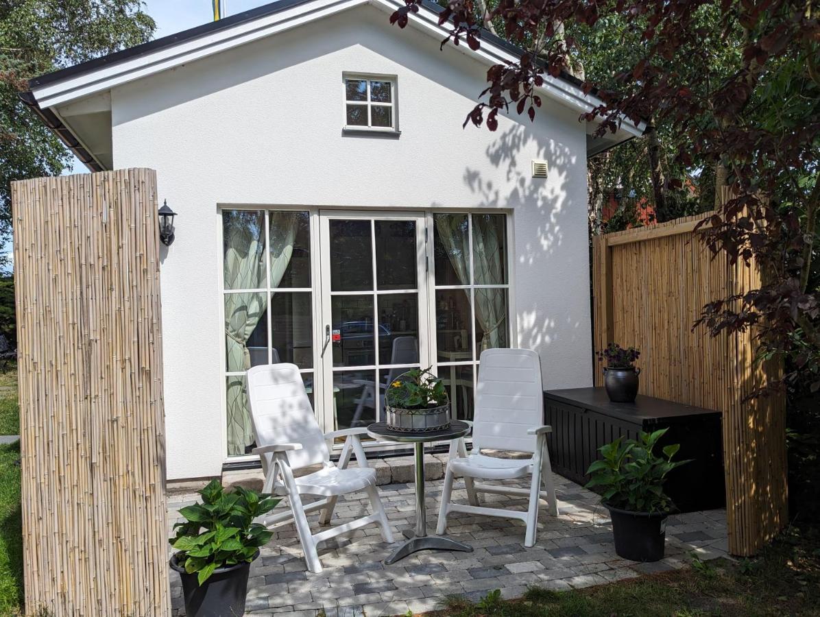 Cute Little Cottage In Hoellviken Bagian luar foto